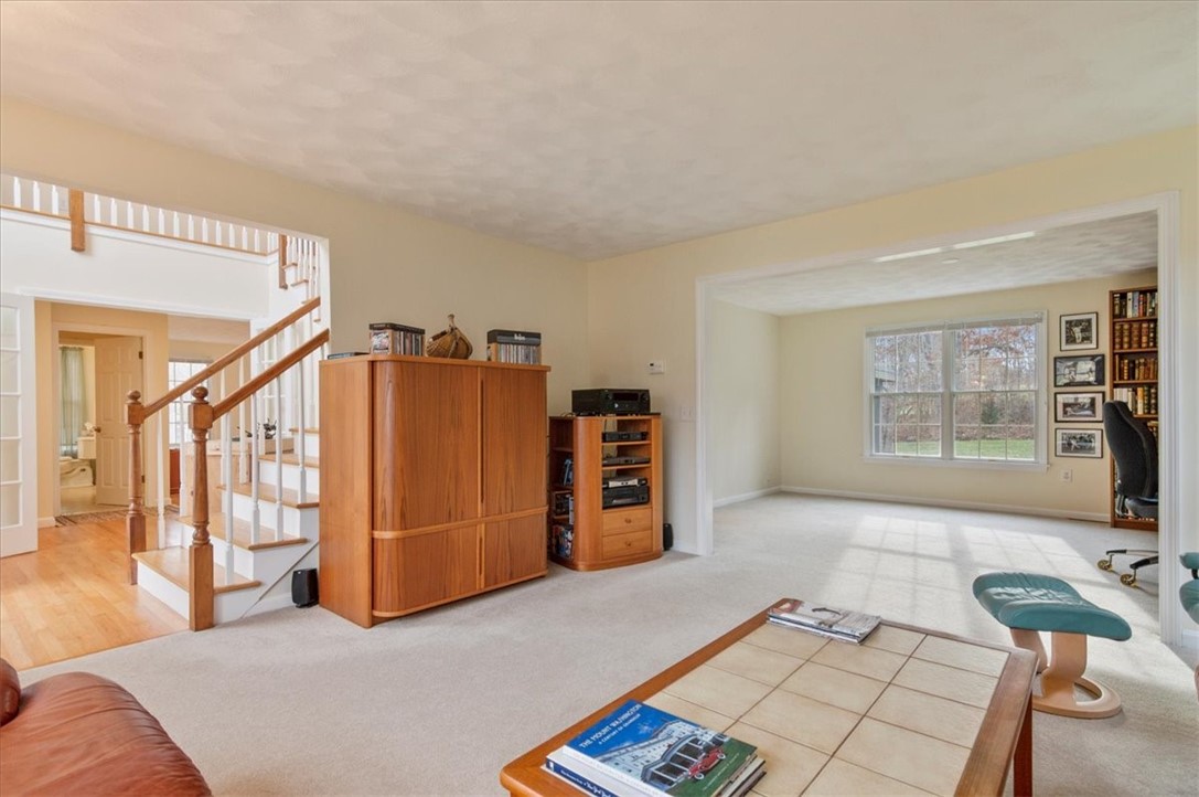 13 Wicklow Road Westerly, RI 02891 - Photo 11 of 46