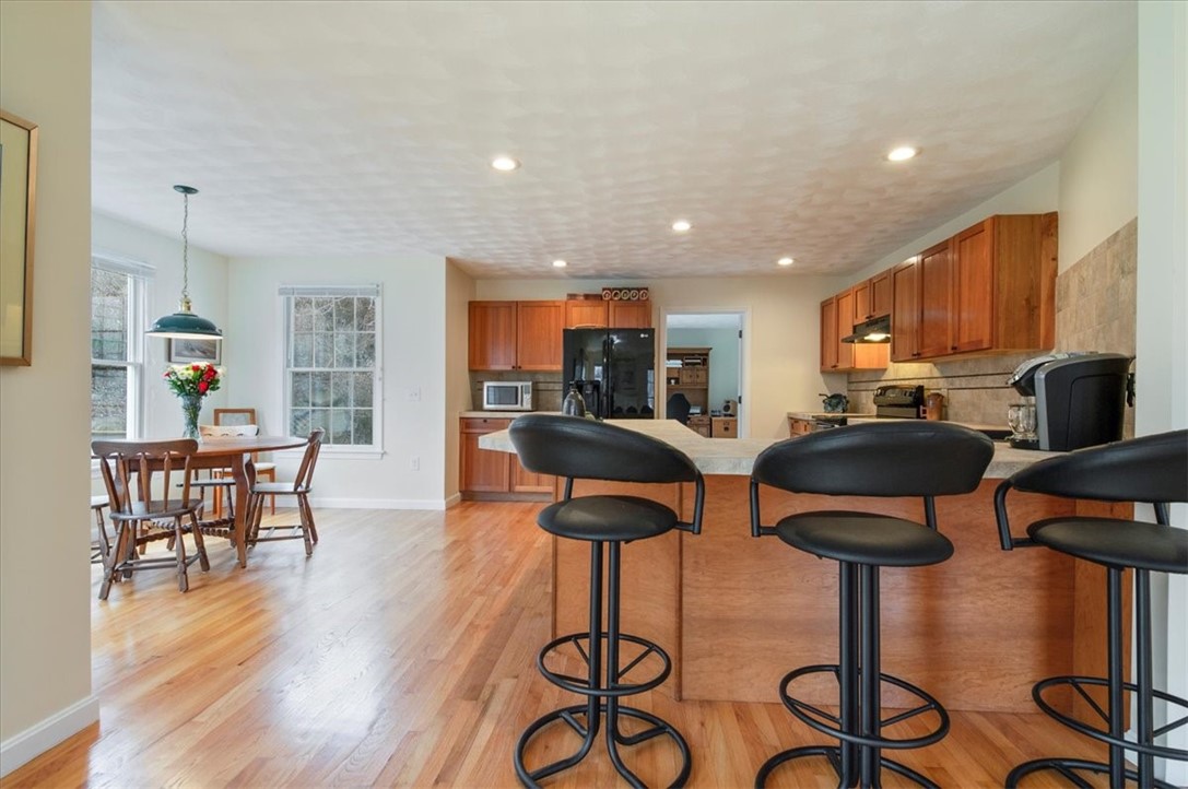13 Wicklow Road Westerly, RI 02891 - Photo 14 of 46