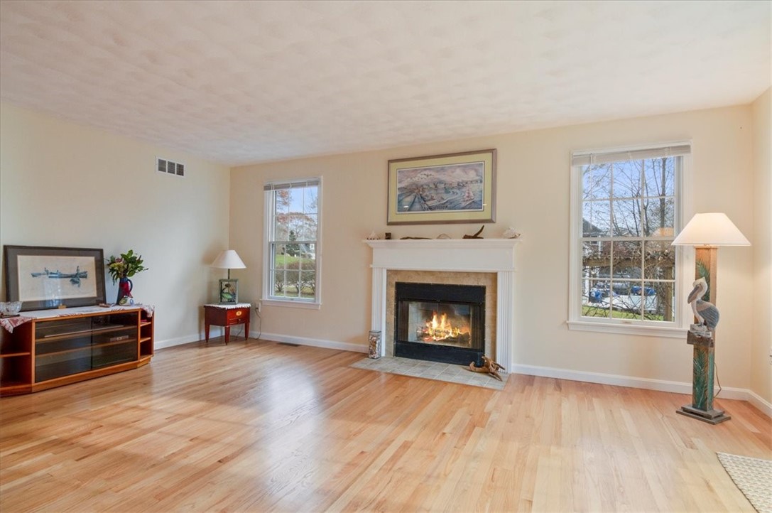 13 Wicklow Road Westerly, RI 02891 - Photo 18 of 46