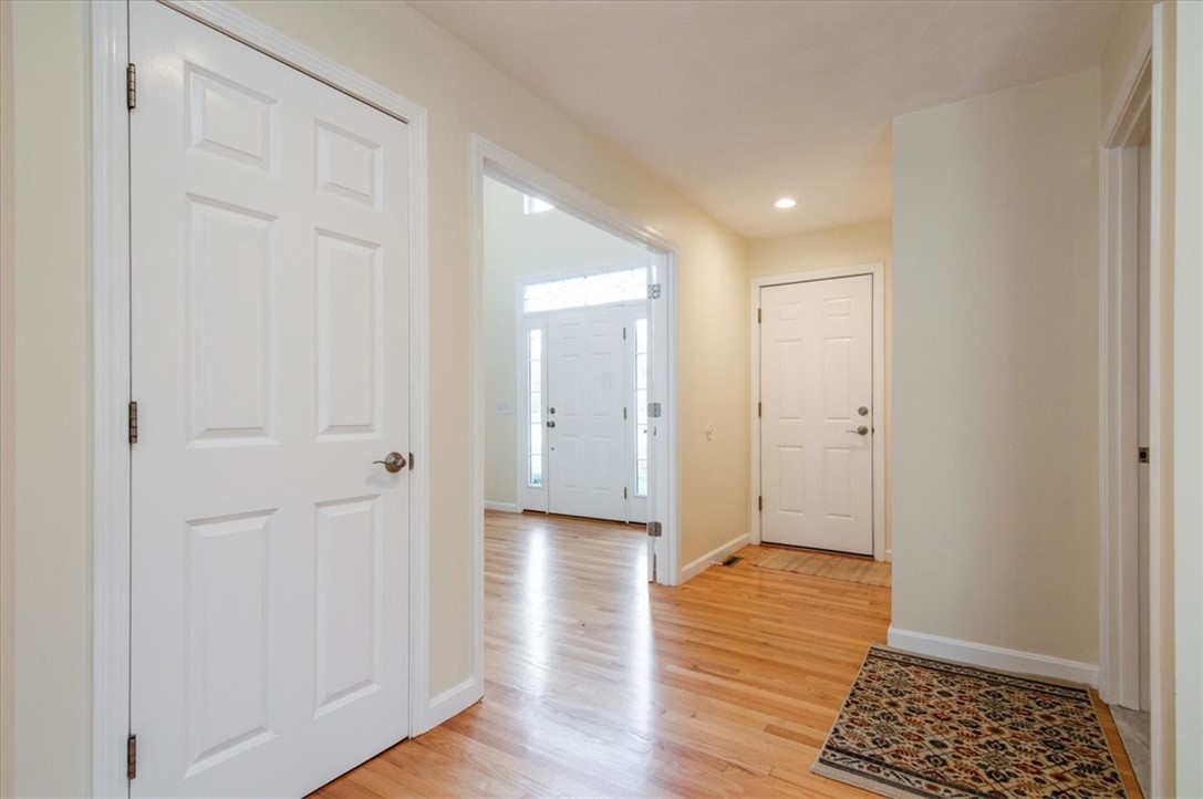 13 Wicklow Road Westerly, RI 02891 - Photo 21 of 46