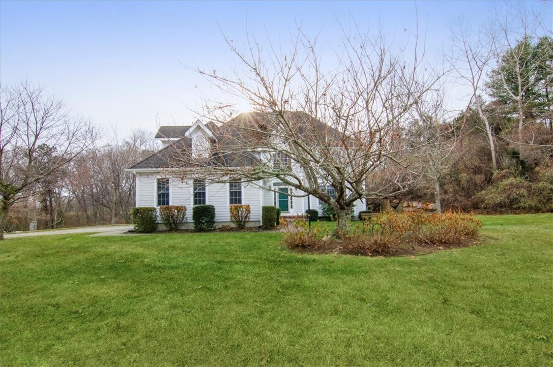 13 Wicklow Road Westerly, RI 02891 - Photo 3 of 46
