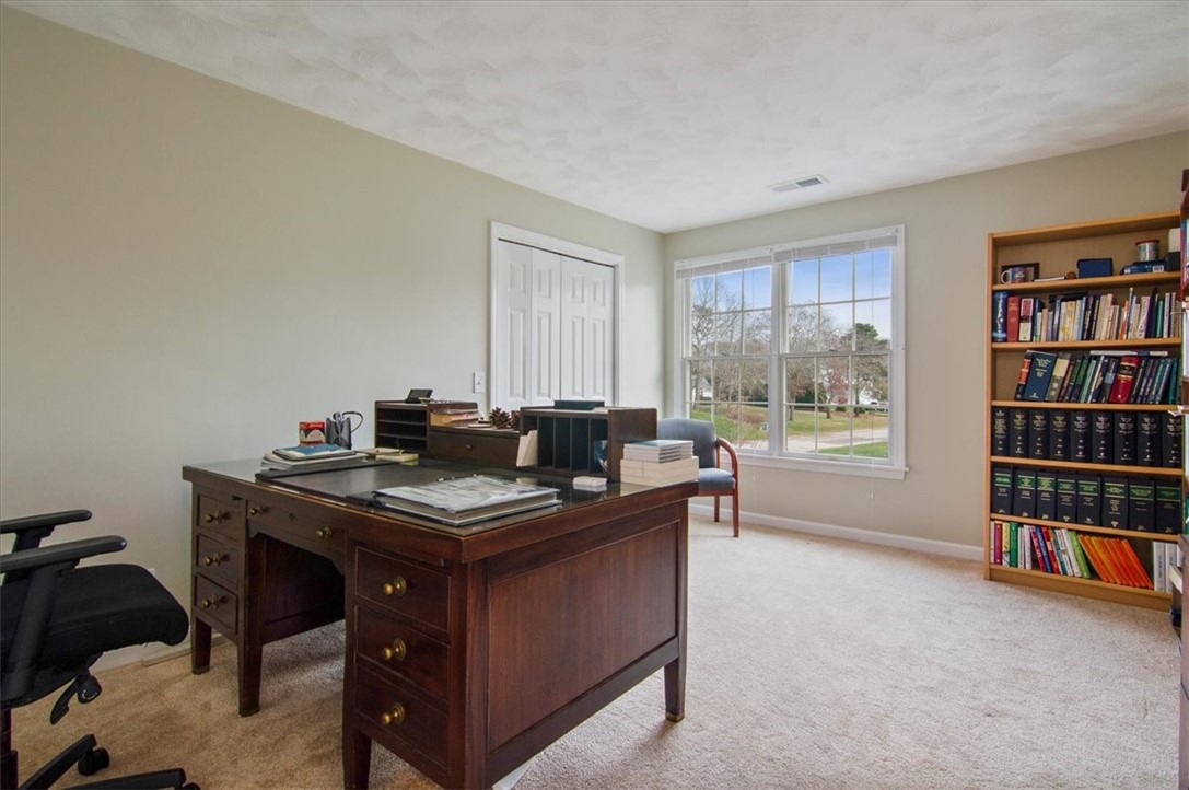 13 Wicklow Road Westerly, RI 02891 - Photo 33 of 46
