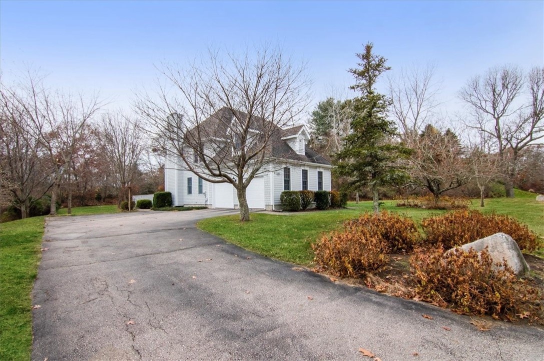 13 Wicklow Road Westerly, RI 02891 - Photo 5 of 46