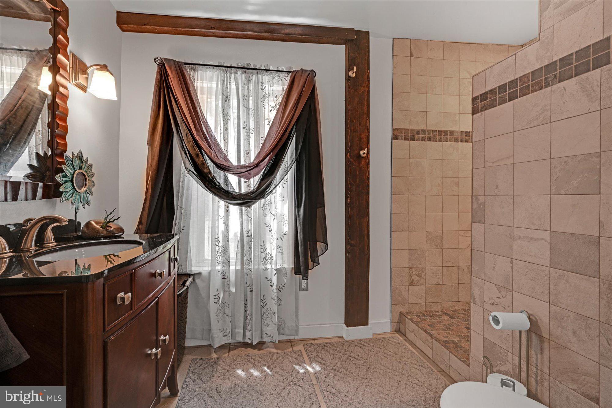 1836 Iron Bridge Road Columbia, PA 17512 - Photo 14 of 38 Full Bathroom