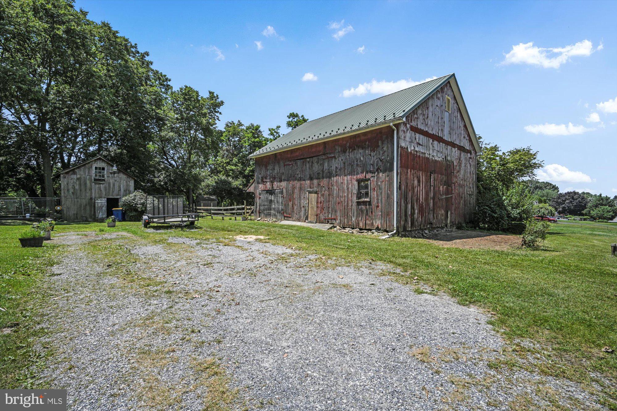 1836 Iron Bridge Road Columbia, PA 17512 - Photo 24 of 38 Barn