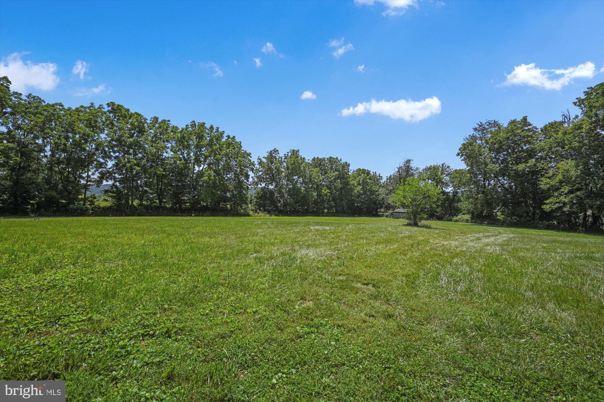 1836 Iron Bridge Road Columbia, PA 17512 - Photo 30 of 38 Pasture