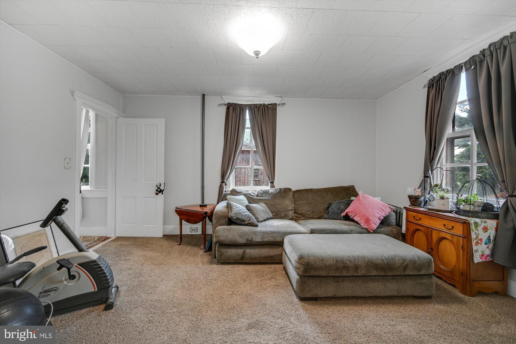 1836 Iron Bridge Road Columbia, PA 17512 - Photo 7 of 38 Family Room