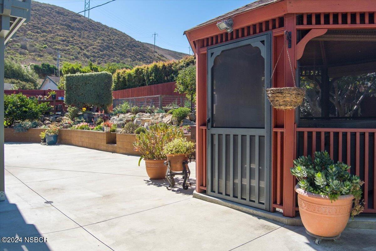 313 Somerset Place Lompoc, CA 93436 - Photo 36 of 59 32-MAX_0307