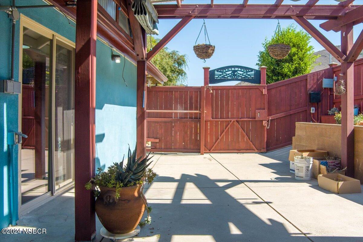 313 Somerset Place Lompoc, CA 93436 - Photo 51 of 59 45 patio
