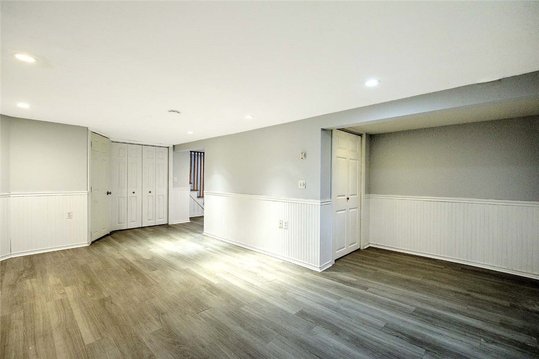 4 Talbot Manor Cranston, RI 02905 - Photo 31 of 36