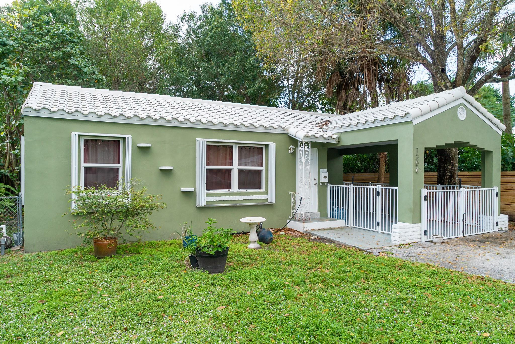 1306 Southwest 18th Street Fort Lauderdale, FL 33315 - Photo 4 of 23 Photo 4