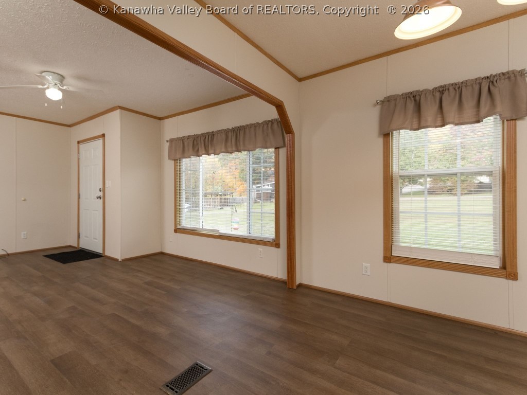 97 Ranger Lane Charleston, WV 25309 - Photo 8 of 30 Gallery Image 8