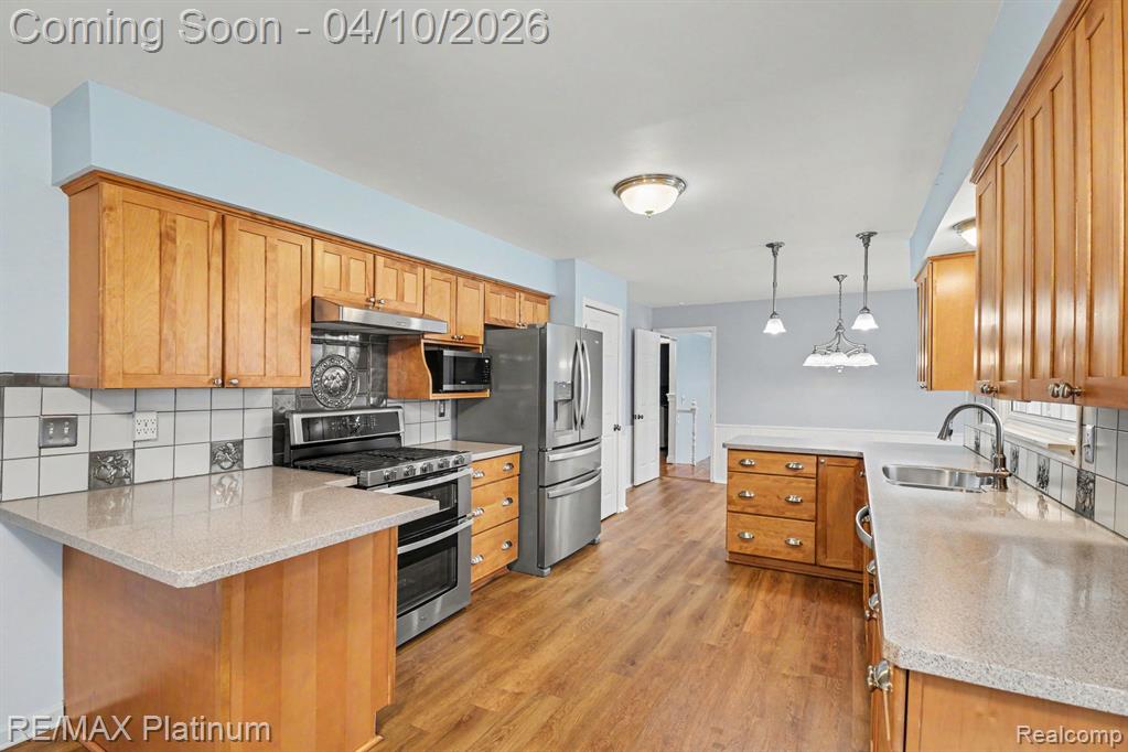 28861 Forest Ridge Drive Farmington, MI 48331 - Photo 8 of 39