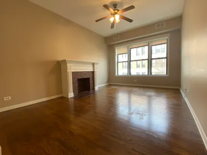 $1,950 | 4409 North Hazel Street, Unit 2S, Chicago, IL 60613