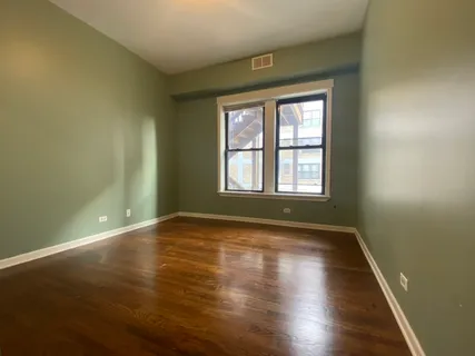 $1,950 | 4409 North Hazel Street, Unit 2S, Chicago, IL 60613