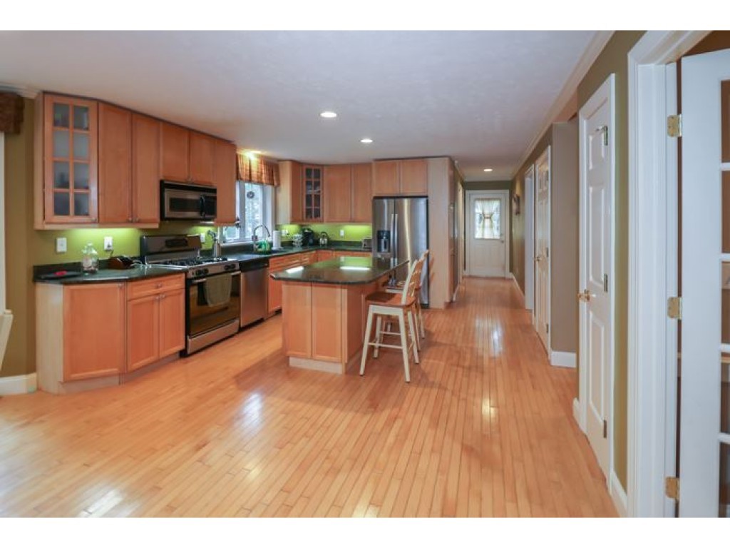 13 Captain's Way Exeter, NH 03833 - Photo 11 of 22
