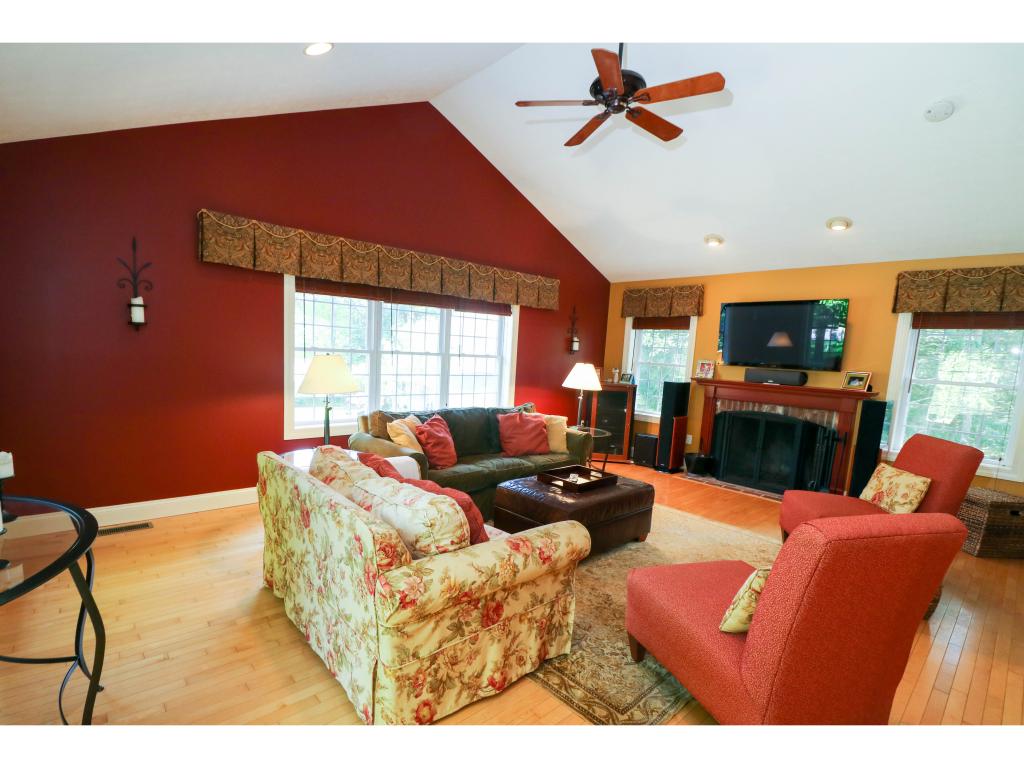 13 Captain's Way Exeter, NH 03833 - Photo 3 of 22