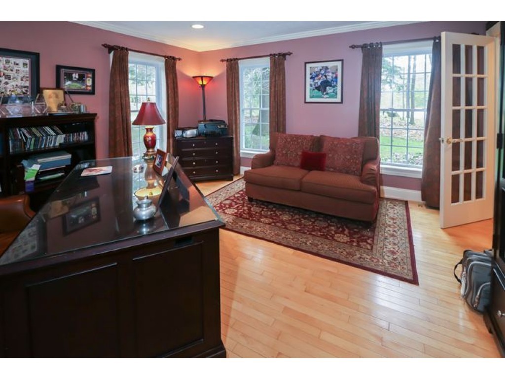 13 Captain's Way Exeter, NH 03833 - Photo 6 of 22