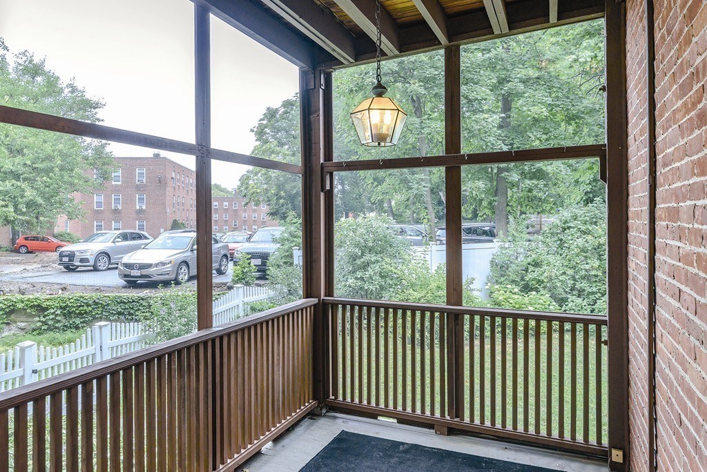 48 Kilsyth Road, Unit 1 Brookline, MA 02445 - Photo 12 of 14