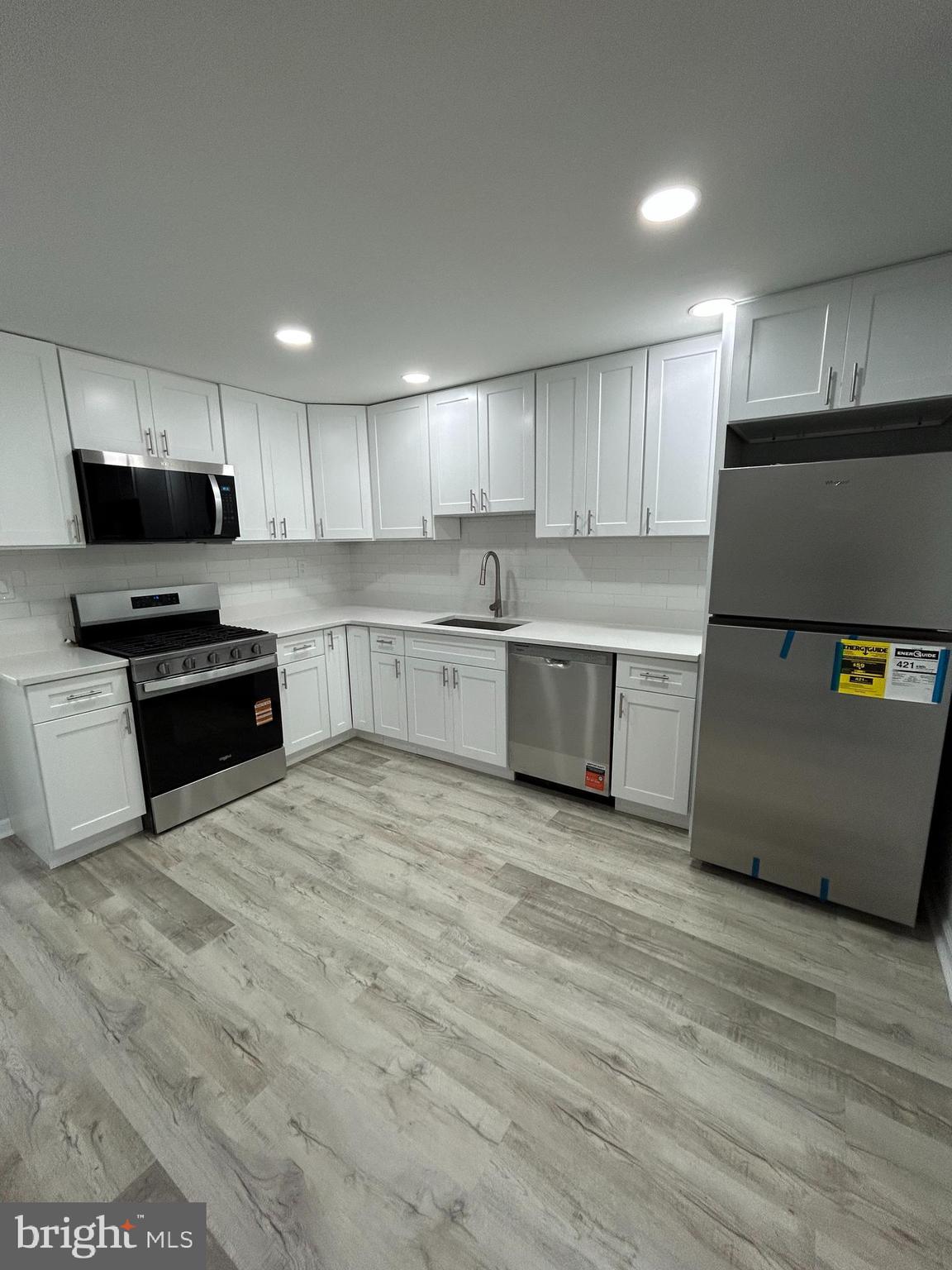 310 Burmont Road Drexel Hill, PA 19026 - Photo 2 of 15 Gourmet kitchen