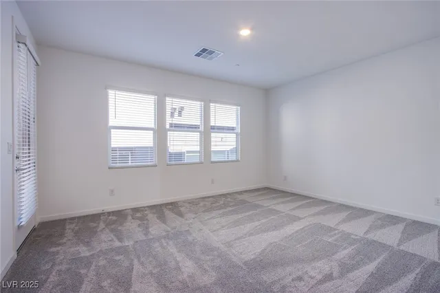 $2,100 | 139 Aqua Commons Lane, Henderson, NV 89015