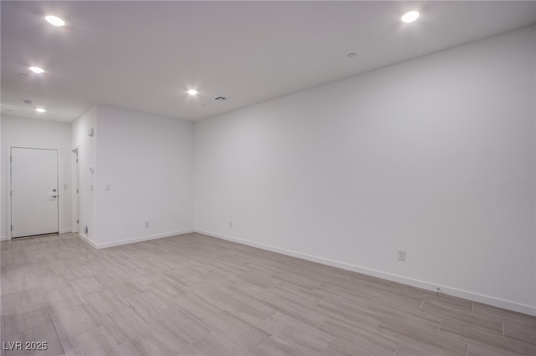 139 Aqua Commons Lane Henderson, NV 89015 - Photo 9 of 24