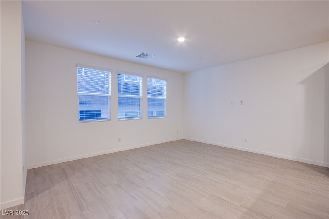 139 Aqua Commons Lane Henderson, NV 89015 - Photo 10 of 24