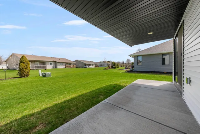 $354,900 | 140 Sunrise Court, Cedar Grove, WI 53013