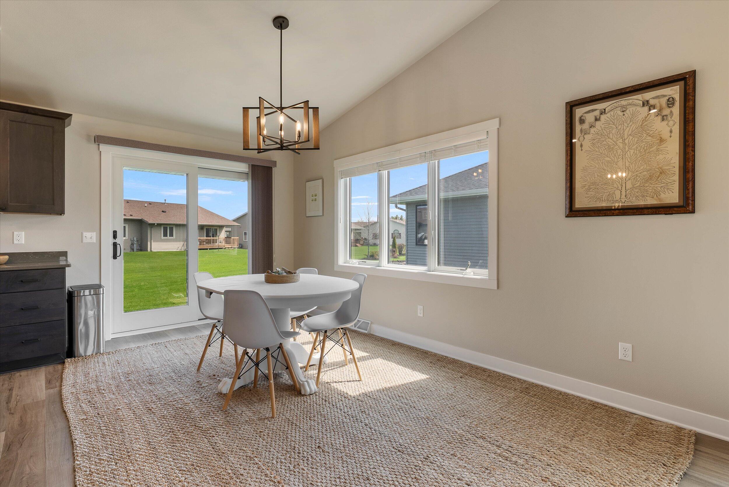 140 Sunrise Court Cedar Grove, WI 53013 - Photo 32 of 49 10-Dining Area