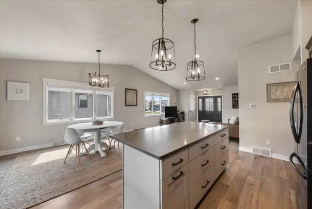 $354,900 | 140 Sunrise Court, Cedar Grove, WI 53013