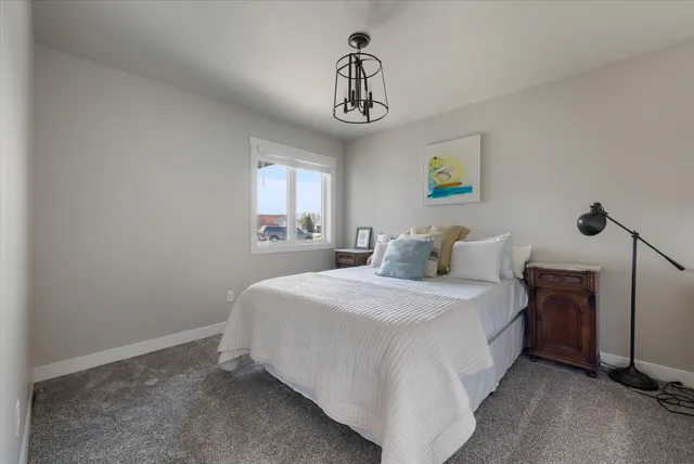 $354,900 | 140 Sunrise Court, Cedar Grove, WI 53013