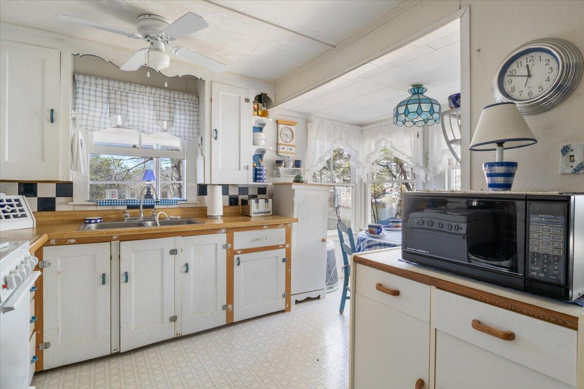 148 Anglers Road Windham, ME 04062 - Photo 5 of 34 07-148_Anglers_Rd_07