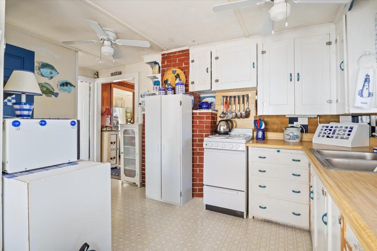 148 Anglers Road Windham, ME 04062 - Photo 7 of 34 09-148_Anglers_Rd_09