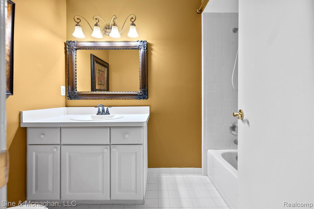 35595 Court Ridge Court Farmington Hills, MI 48335 - Photo 20 of 39