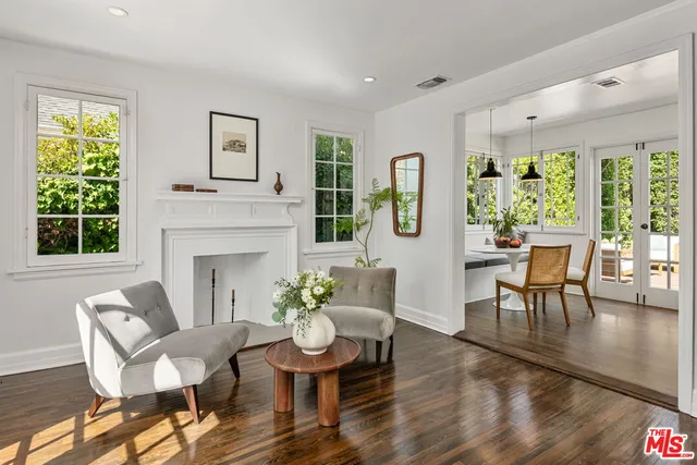 $7,500 | 234 North Ridgewood Place, Los Angeles, CA 90004