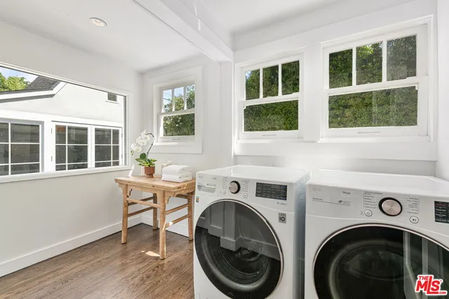 $7,500 | 234 North Ridgewood Place, Los Angeles, CA 90004