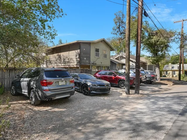 $4,800 | 805 West 28th 1/2 Street, Unit A, Austin, TX 78705