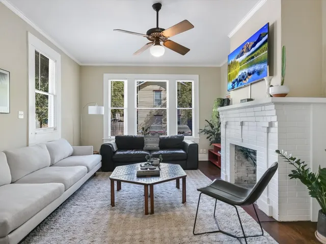 $4,800 | 805 West 28th 1/2 Street, Unit A, Austin, TX 78705