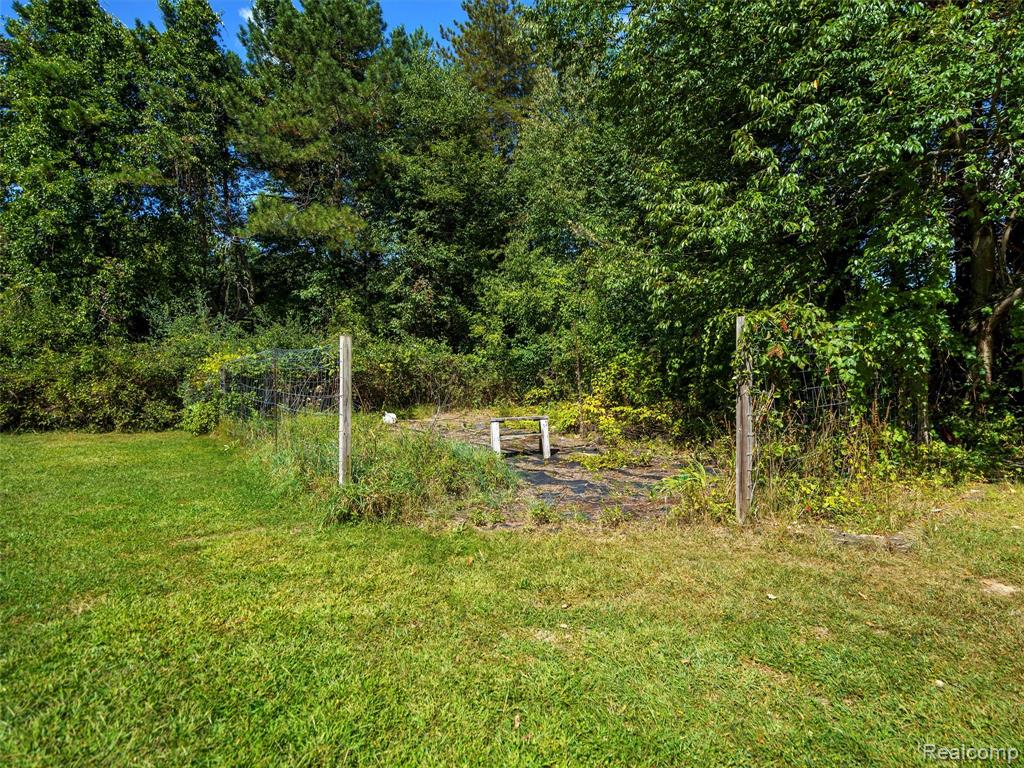 1400 West Predmore Road Oakland, MI 48363 - Photo 40 of 48 Gallery Image 40