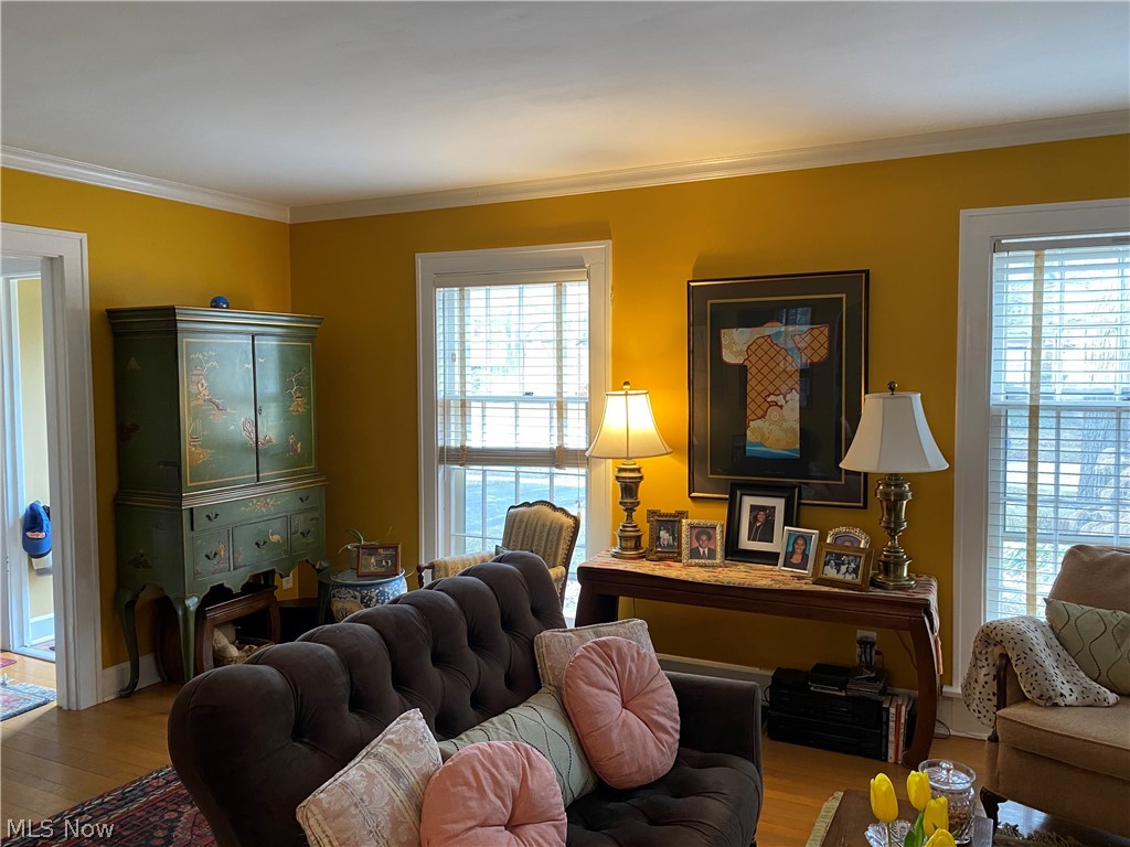 2404 Channing Road Cleveland, OH 44118 - Photo 4 of 35