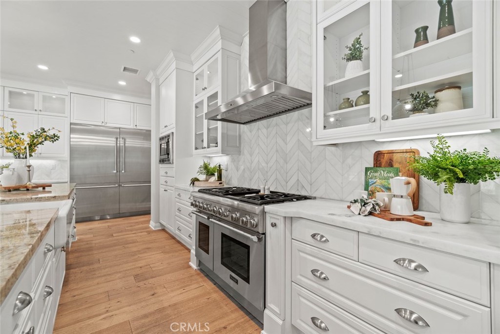 208 Radial Irvine, CA 92618 - Photo 7 of 56