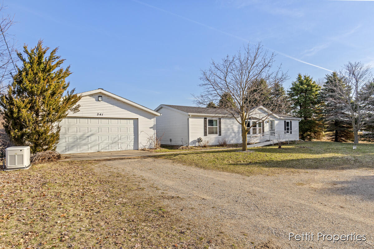 341 Woods Road Orleans, MI 48865 - Photo 19 of 21 IMG_1001 (4)