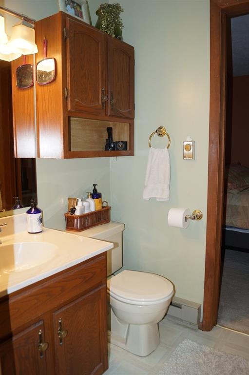 152 Reiber Road Renfrew, PA 16053 - Photo 13 of 25 Upstairs full bath is situated like a Jack & Jill bathroom.