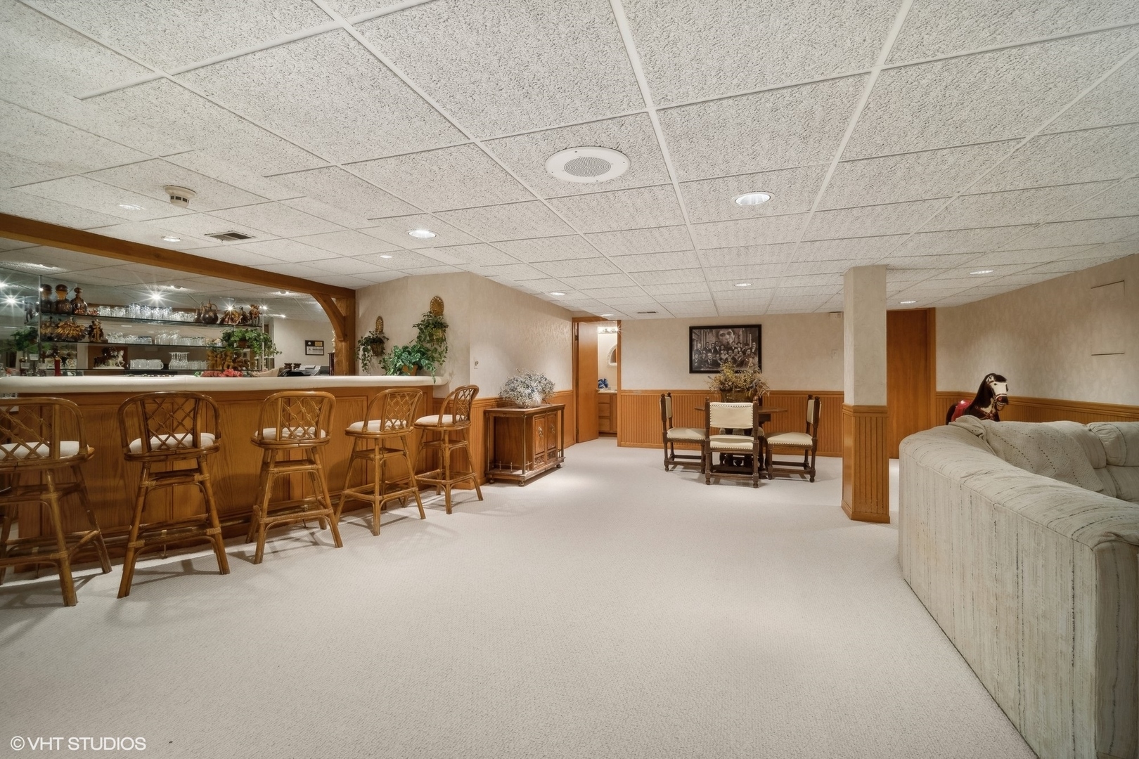 1214 Turicum Road Lake Forest, IL 60045 - Photo 27 of 37 a living room with lots of furniture and white walls