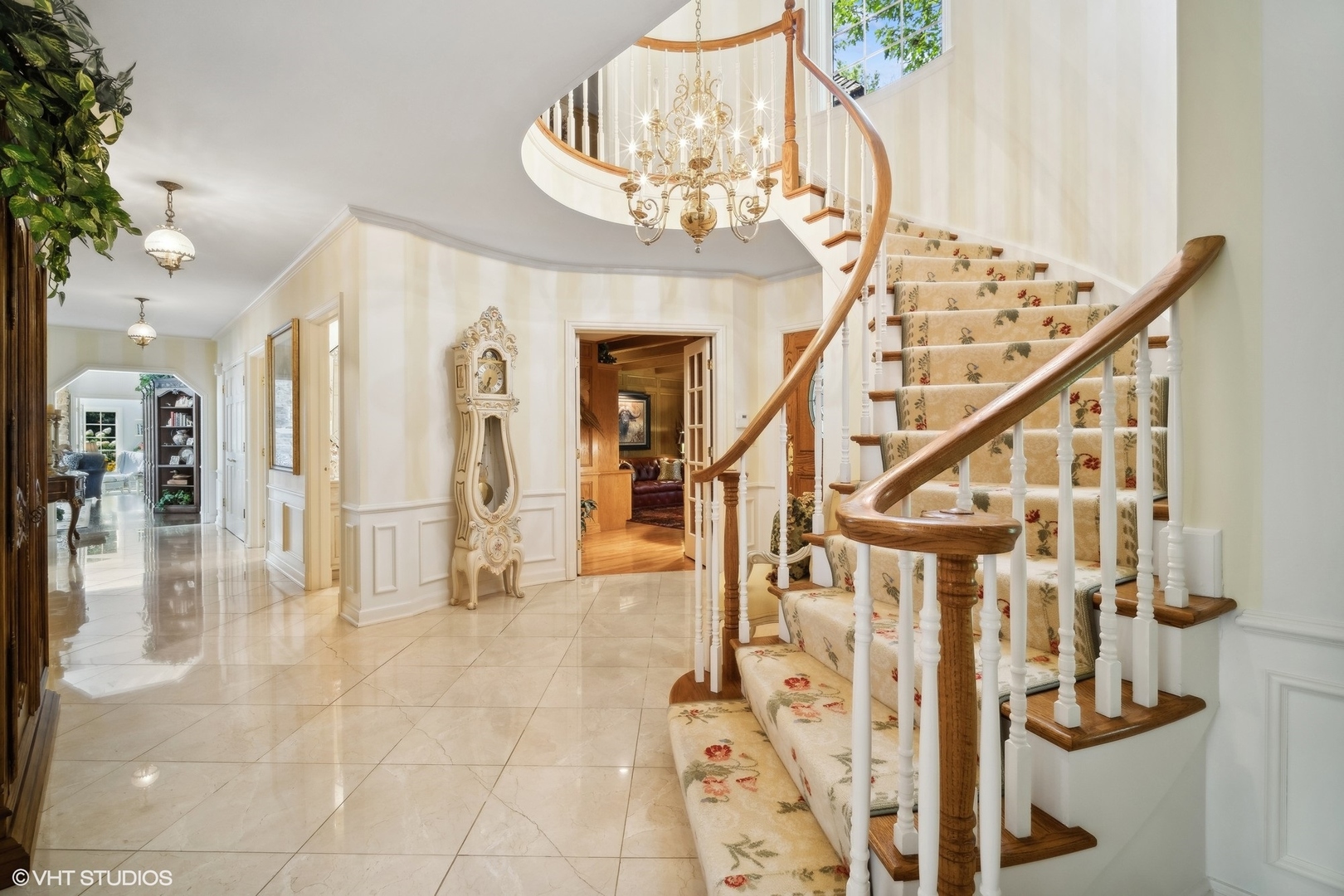 1214 Turicum Road Lake Forest, IL 60045 - Photo 4 of 37 a view of entryway