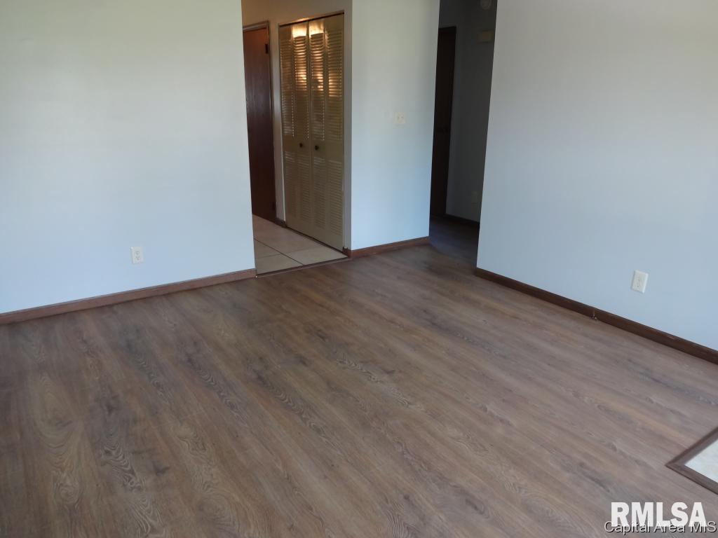 2209 East Watch Avenue Springfield, IL 62702 - Photo 7 of 18 Gallery Image 7