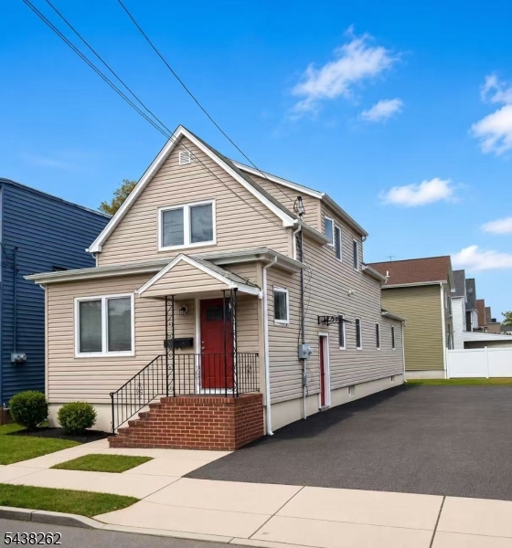 41 Mercer Street, Unit 1 Wallington, NJ 07057 - Photo 4 of 16