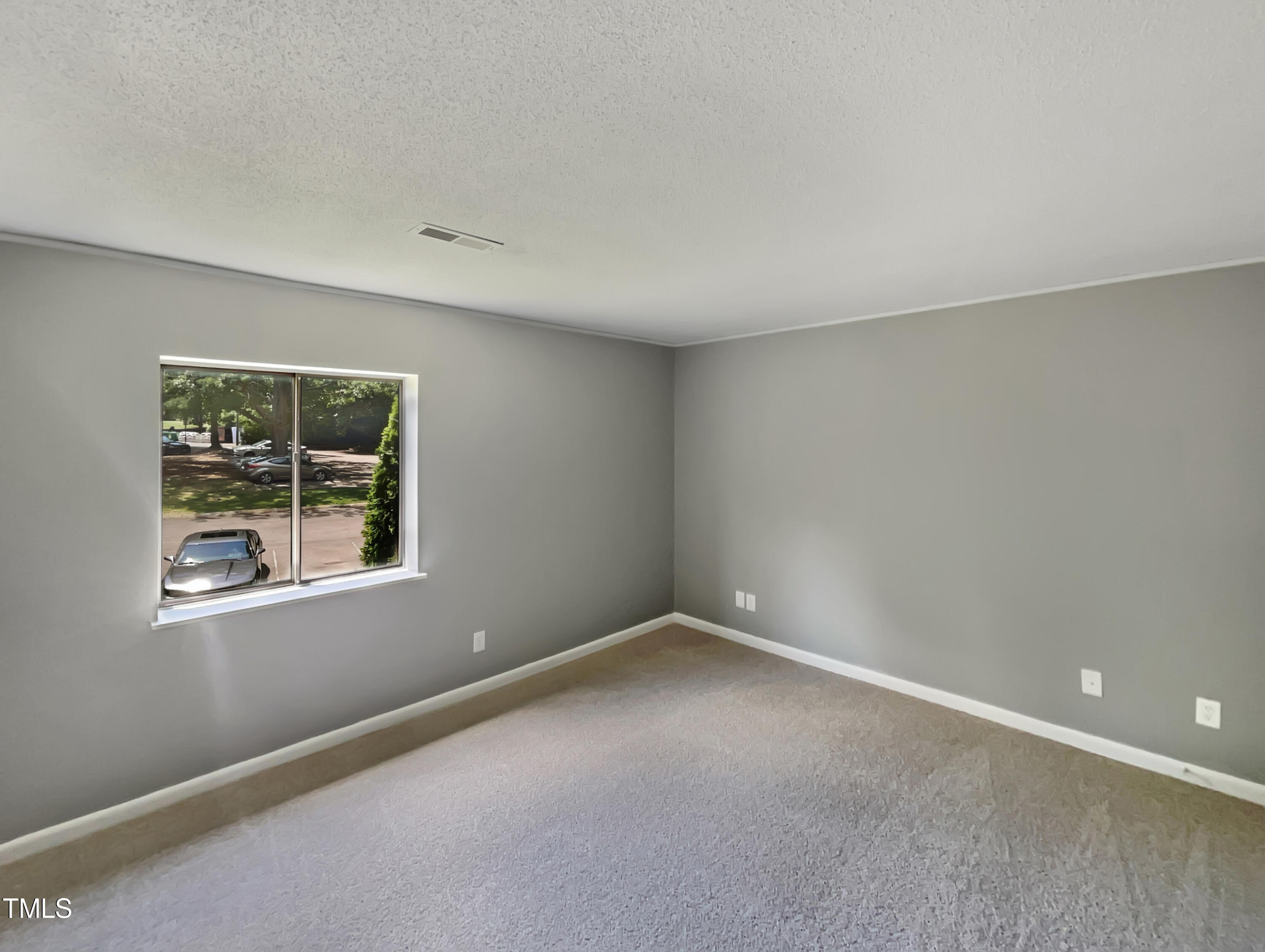 5146 Flint Ridge Place Raleigh, NC 27609 - Photo 3 of 19 listing_2