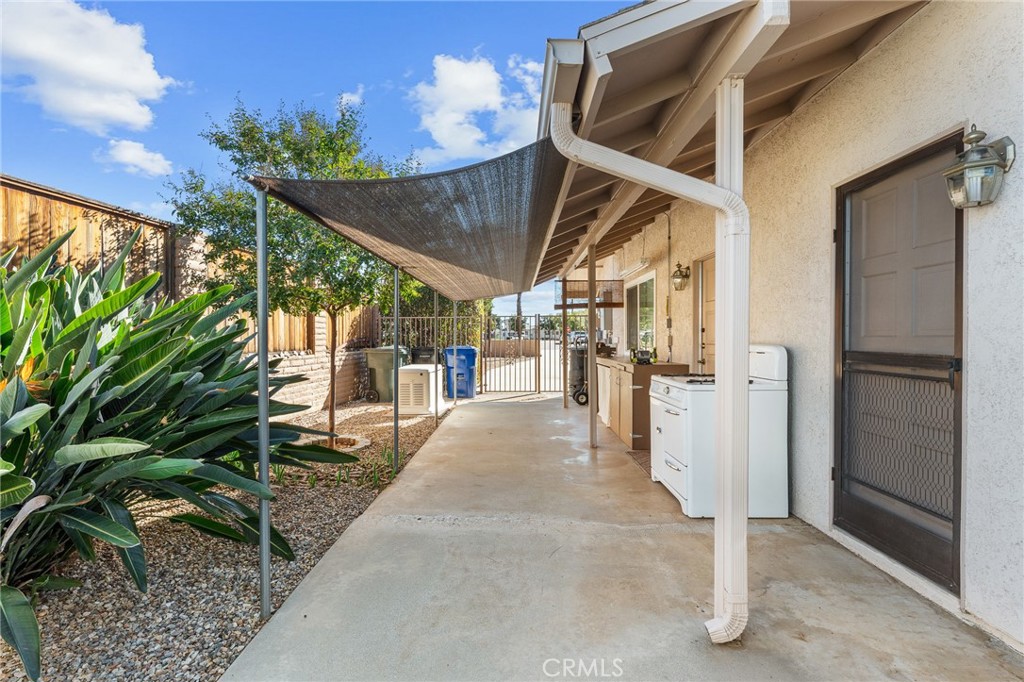 13346 Rimview Court Yucaipa, CA 92399 - Photo 27 of 60 a view of a porch