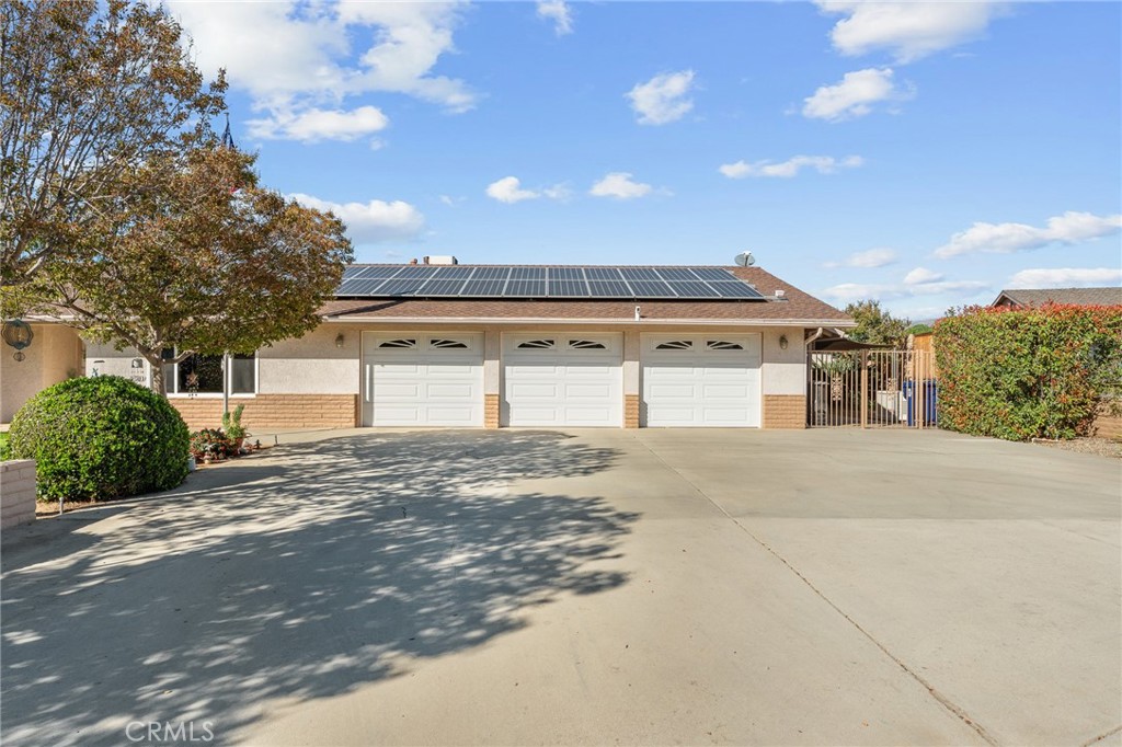 13346 Rimview Court Yucaipa, CA 92399 - Photo 4 of 60 Three Car Attached Garage and Solar
